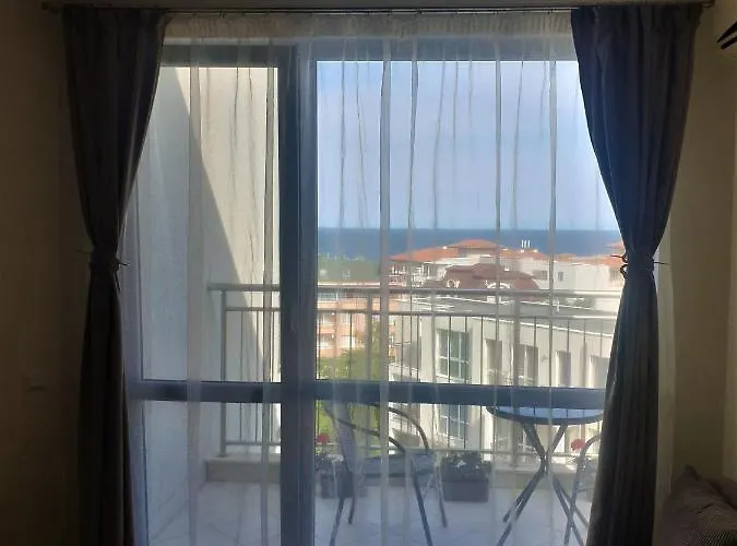 Elisa شقة بايالا