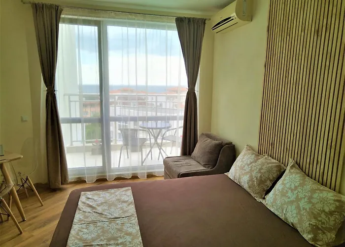 Elisa شقة بايالا